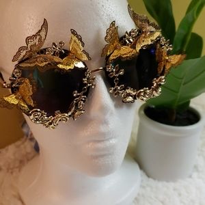 ❤️GORGEOUS, HP❤️NEW 2022 Gold Butterfly Sunglasses